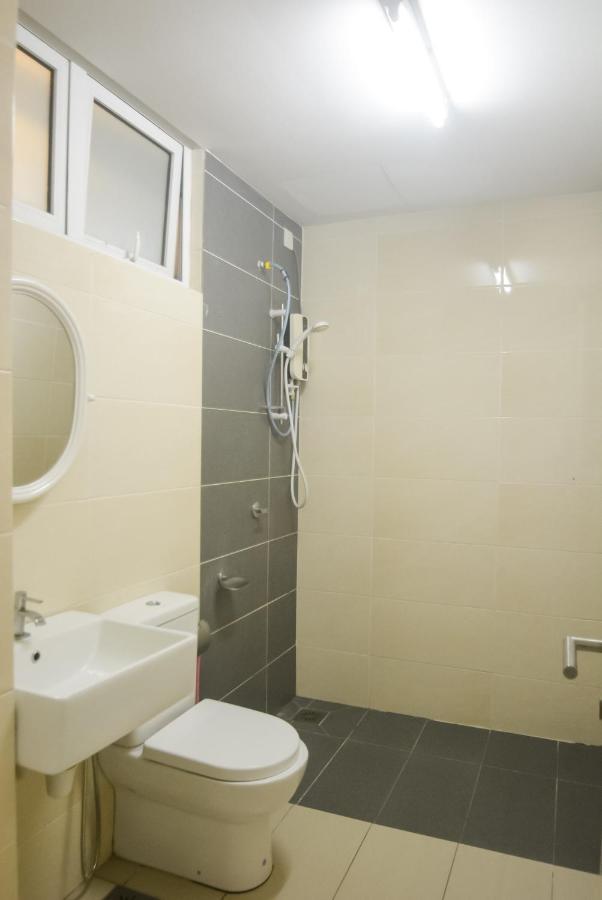 Azfa Duplex Suite At De Centrum Putrajaya Bangi Free Wifi Kajang Exterior photo