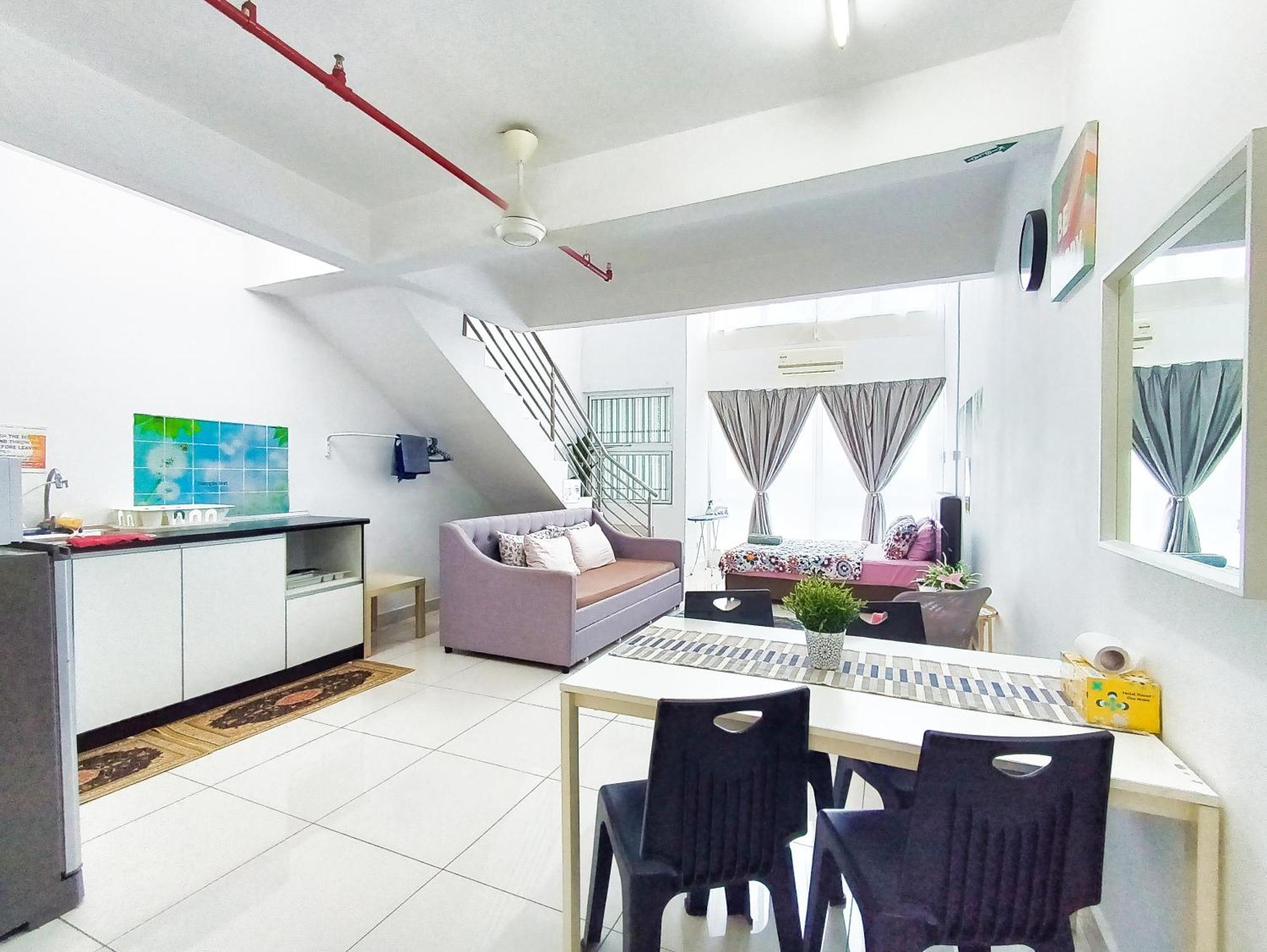 Azfa Duplex Suite At De Centrum Putrajaya Bangi Free Wifi Kajang Exterior photo