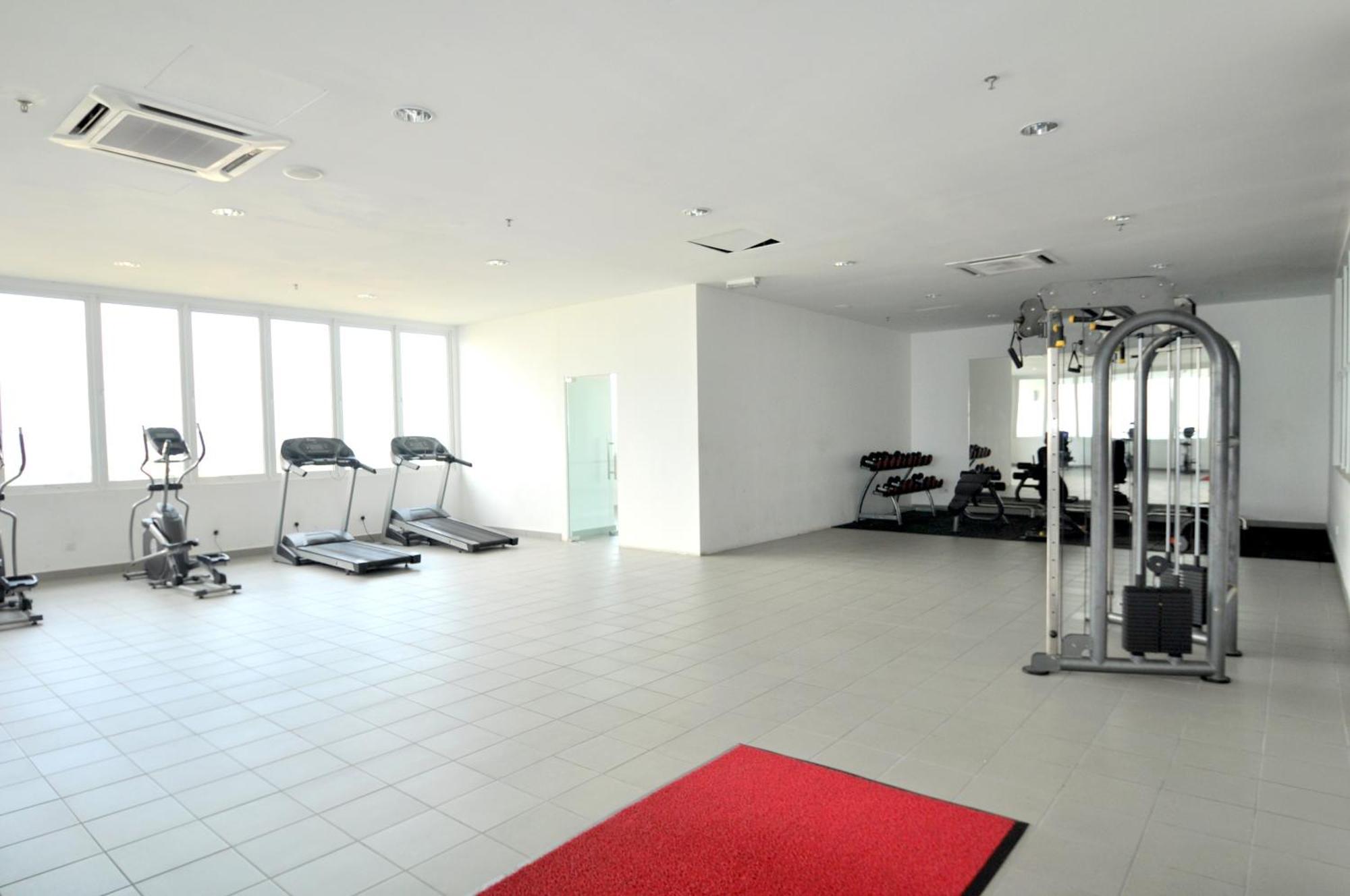 Azfa Duplex Suite At De Centrum Putrajaya Bangi Free Wifi Kajang Exterior photo