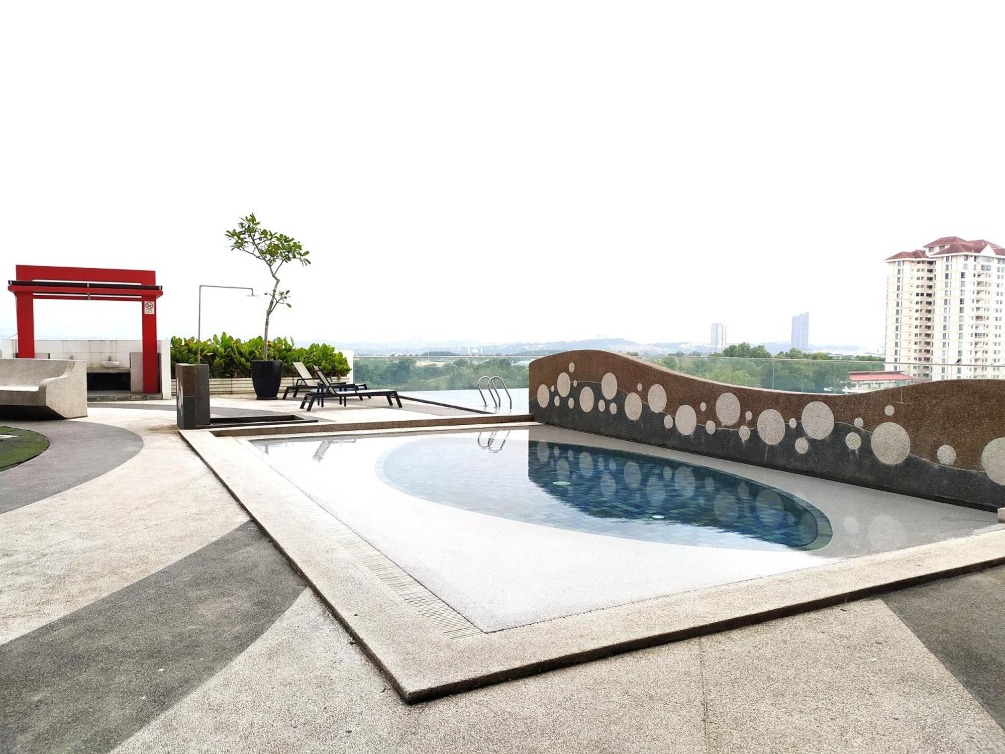 Azfa Duplex Suite At De Centrum Putrajaya Bangi Free Wifi Kajang Exterior photo