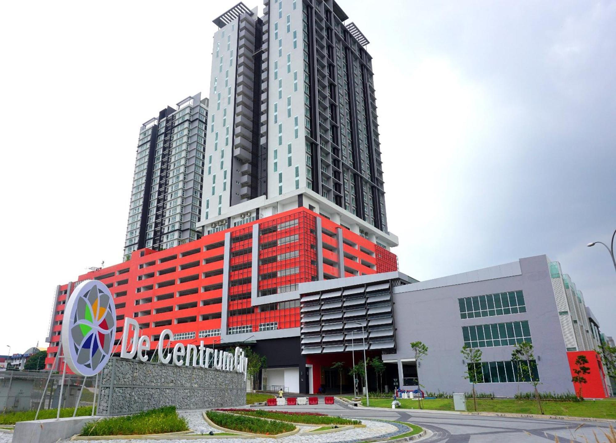 Azfa Duplex Suite At De Centrum Putrajaya Bangi Free Wifi Kajang Exterior photo
